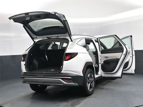 Certified 2025 Hyundai Tucson SEL image 27