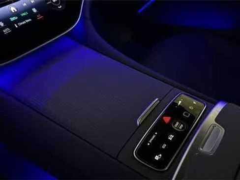 Used 2024 Mercedes-Benz EQS 450+ EQS 450 image 22