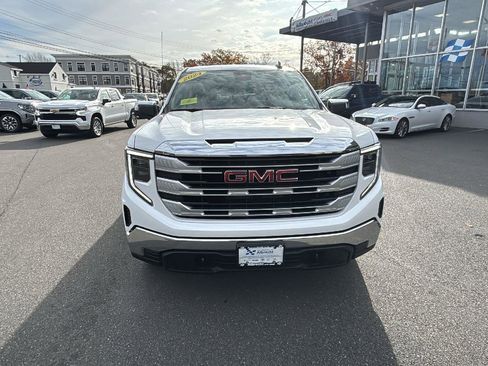 Used 2024 GMC Sierra 1500 SLE image 2