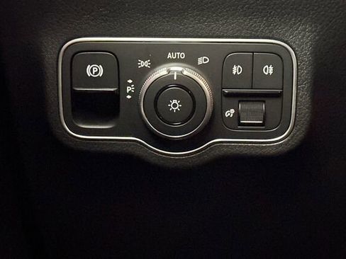 Certified 2025 Mercedes-Benz GLA 250 GLA 250 image 35