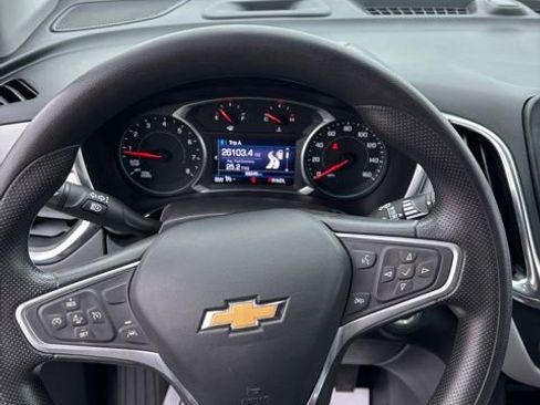 Used 2022 Chevrolet Equinox LT image 7