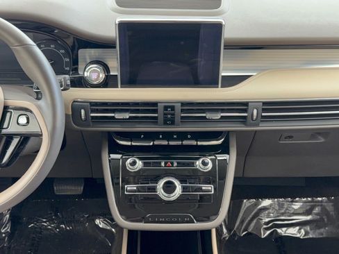 Used 2020 Lincoln Corsair FWD w/ Equipment Group 101A image 22