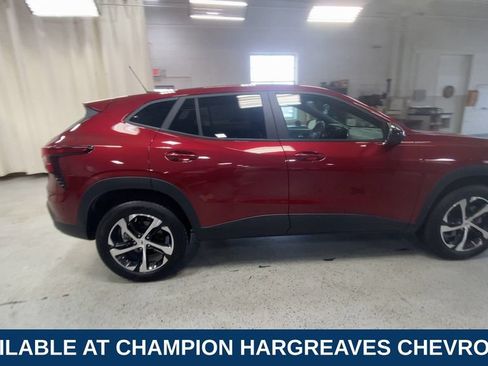 Used 2024 Chevrolet Trax RS w/ Driver Confidence Package FWD image 11