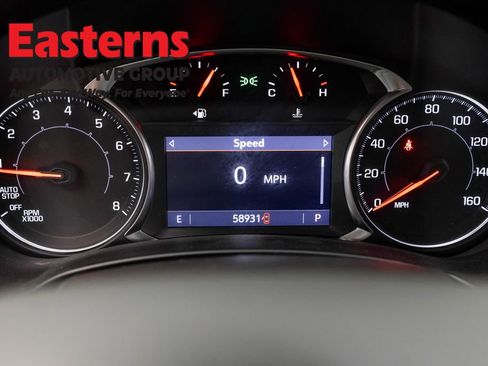 Used 2024 GMC Terrain SLT AWD/4WD image 18
