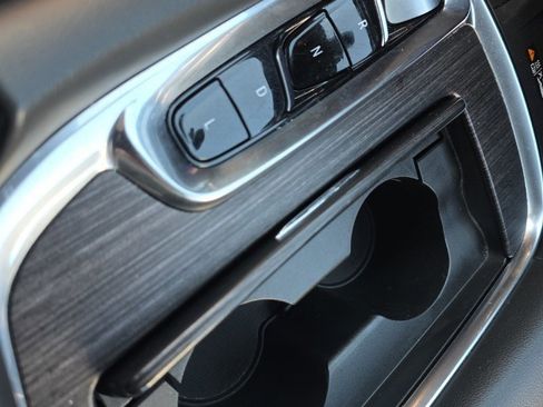 Used 2024 Buick Enclave Avenir w/ Avenir Technology Package image 28