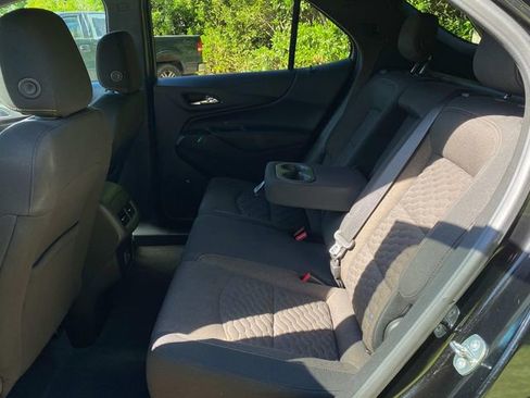 Used 2019 Chevrolet Equinox LT w/ LPO, Cargo Package FWD image 9