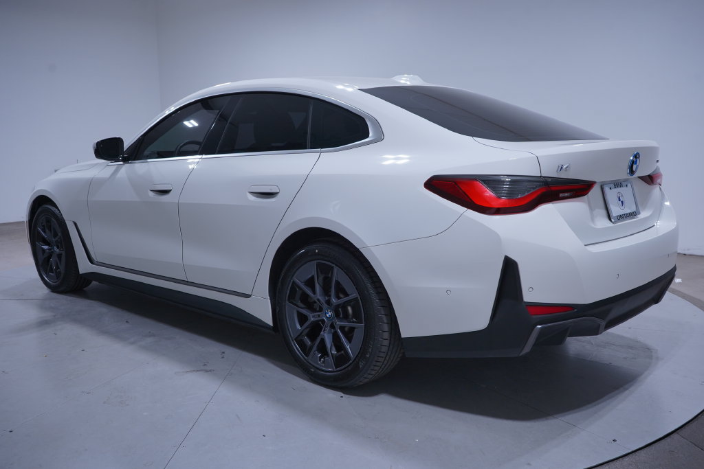 Used 2024 BMW i4 eDrive35 w/ Premium Package RWD image 3