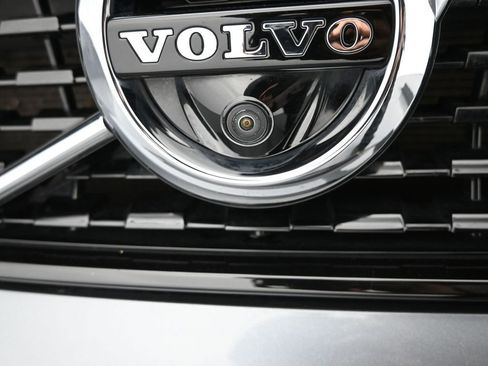 Used 2019 Volvo XC40 T5 R-Design image 48