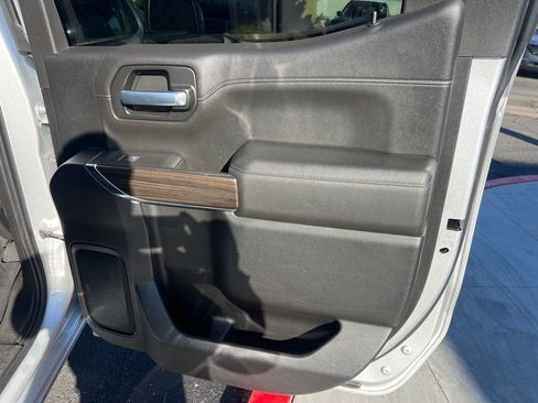 Used 2021 Chevrolet Silverado 1500 RST image 24