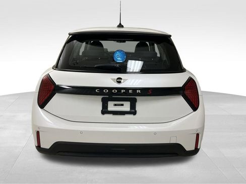 Certified 2025 MINI Cooper S image 8