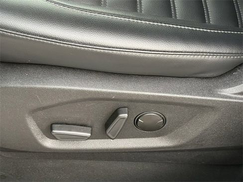 Certified 2022 Ford Edge SEL w/ Convenience Package image 7