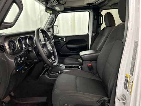 Used 2023 Jeep Wrangler Unlimited AWD/4WD image 6