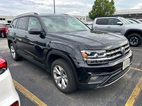 Used 2019 Volkswagen Atlas SE w/ Towing Package AWD/4WD image 3