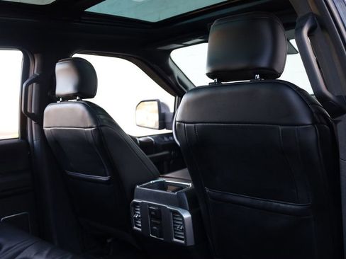 Used 2015 Ford F150 Platinum w/ Equipment Group 701A Luxury image 19