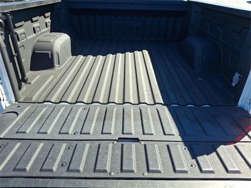 Used 2022 GMC Sierra 1500 AT4 w/ AT4 Premium Package image 30