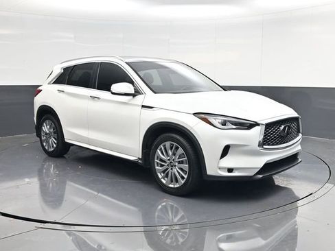 Used 2023 INFINITI QX50 Luxe FWD image 1