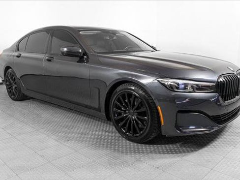 Used 2020 BMW 740i image 9