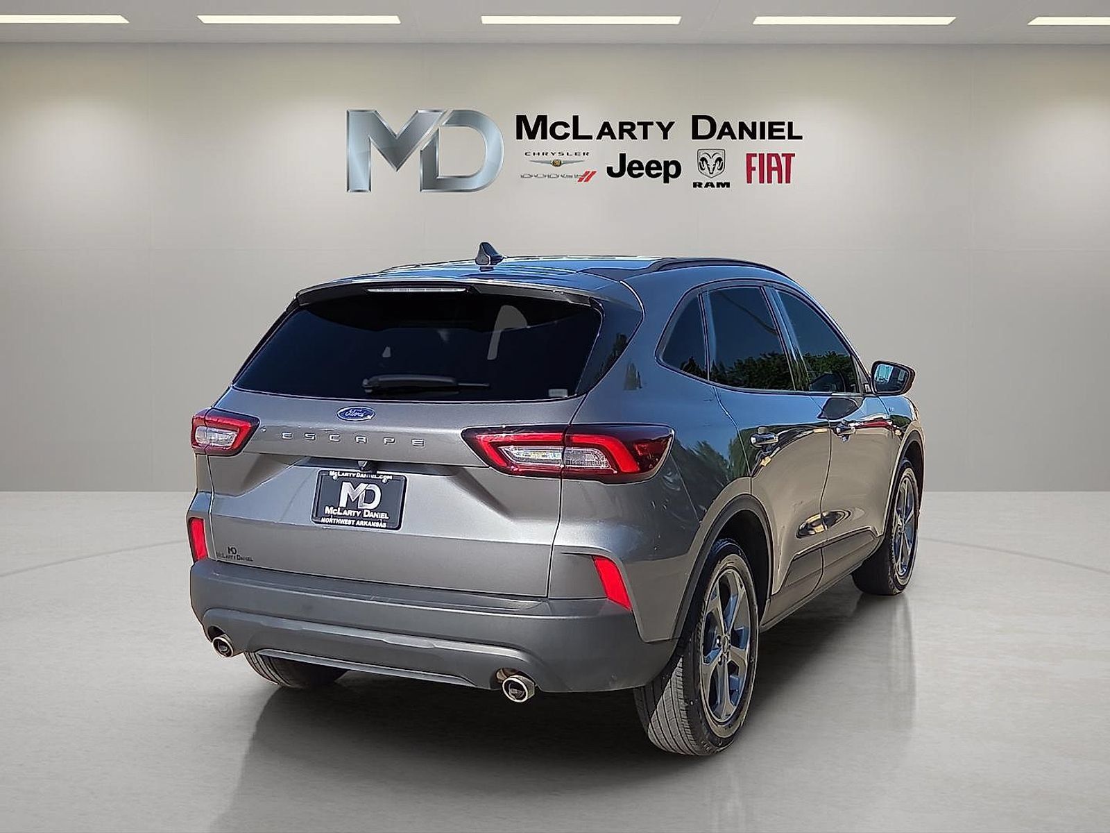 Used 2025 Ford Escape ST-Line FWD image 5
