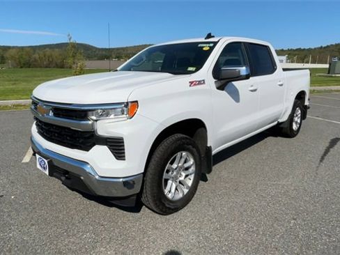 New 2025 Chevrolet Silverado 1500 LT w/ Z71 Off-Road Package image 4