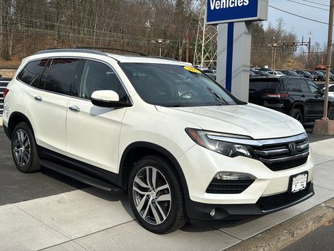 Used 2017 Honda Pilot Elite image 3