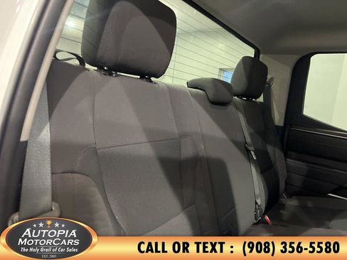 Used 2022 Toyota Tundra SR5 w/ SR5 Convenience Package AWD/4WD image 13