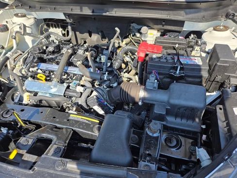 Used 2024 Nissan Kicks SV FWD image 23
