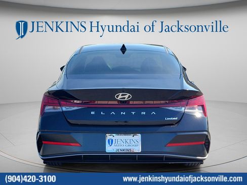 New 2026 Hyundai Elantra Limited w/ Cargo Package FWD image 4