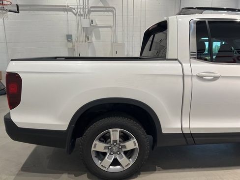 Used 2025 Honda Ridgeline RTL image 6