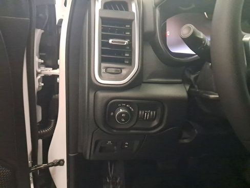 Used 2026 RAM 1500 Big Horn AWD/4WD image 12