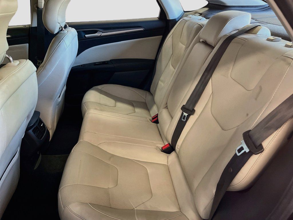 Used 2015 Ford Fusion Titanium FWD image 25