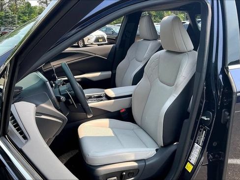 Used 2023 Lexus RX 350 Premium w/ Accessory Package AWD/4WD image 21