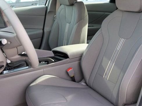 New 2026 Hyundai Elantra SEL Sport Premium w/ Cargo Package FWD image 10