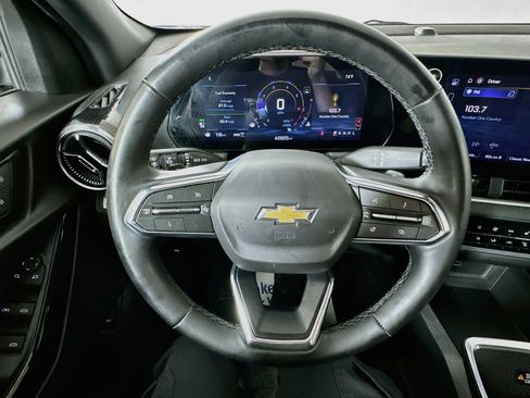 Used 2025 Chevrolet Equinox LT w/ Convenience Package II AWD/4WD image 11