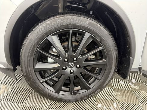 Used 2023 Nissan Murano SL w/ Cargo Package image 13