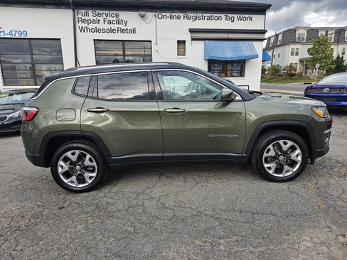 Used 2018 Jeep Compass Limited AWD/4WD image 4