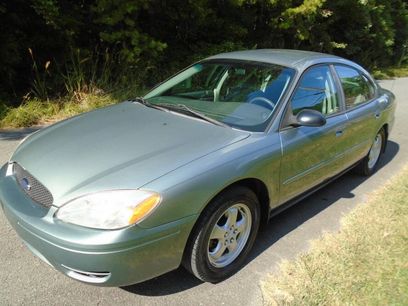 Used 2006 Ford Taurus SE