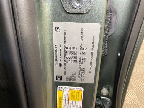 Used 2023 Chevrolet Suburban Premier image 28