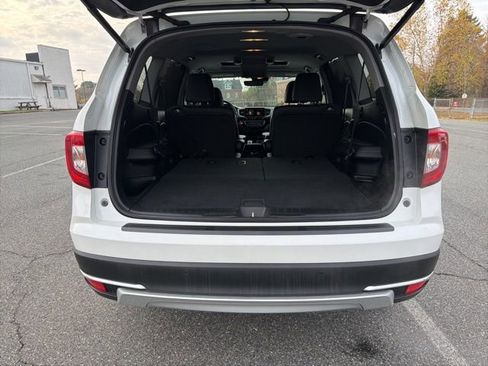 Used 2020 Honda Pilot Touring image 8