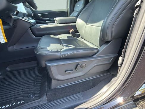 New 2026 Ford Expedition Platinum AWD/4WD image 13