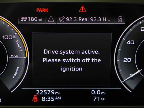 Used 2023 Audi Q5 e Premium Plus w/ Premium Plus Package AWD/4WD image 32