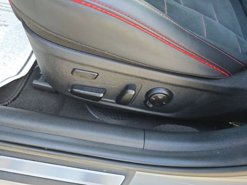 Used 2023 Kia Stinger GT2 w/ Option Group 015 image 18