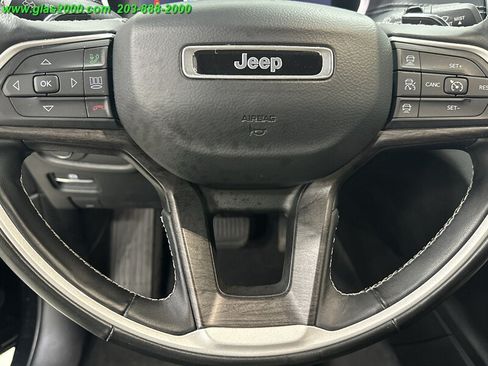 Used 2022 Jeep Grand Cherokee L Limited AWD/4WD image 33