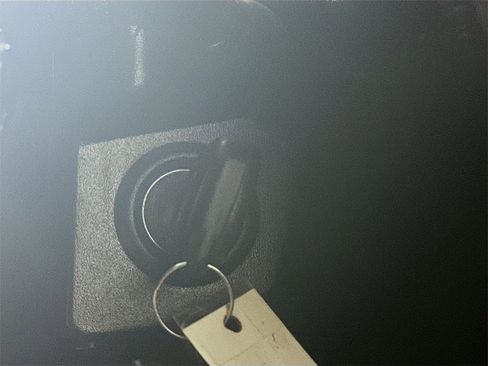 Used 2016 Jeep Wrangler Sport image 27