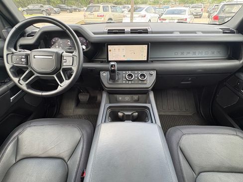 Used 2024 Land Rover Defender 110 X-Dynamic SE AWD/4WD image 15