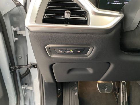 New 2026 BMW X7 xDrive40i w/ M Sport Package image 23