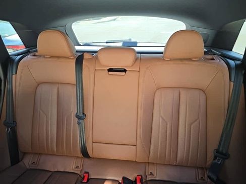 Used 2023 Audi e-tron Premium Plus w/ Premium Plus Package image 12