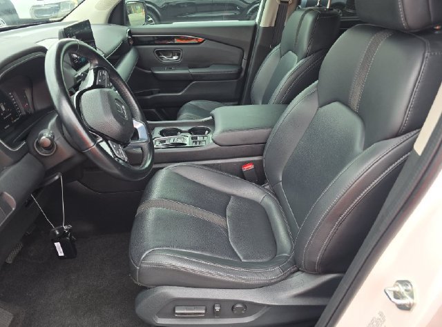 Used 2023 Honda Pilot EX-L image 3