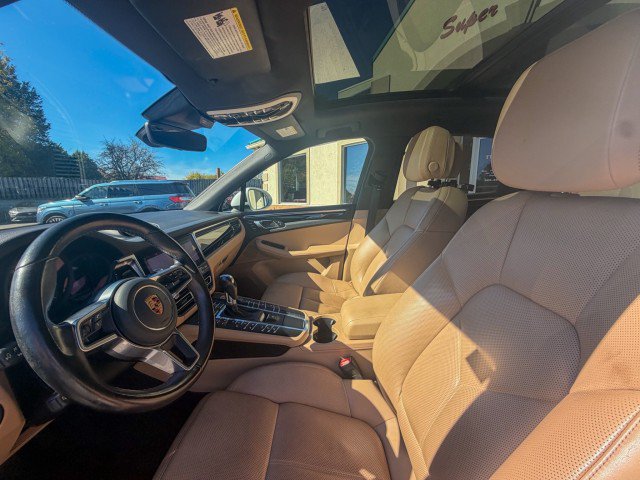 Used 2020 Porsche Macan AWD/4WD image 5