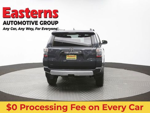 Used 2024 Toyota 4Runner TRD Off-Road Premium AWD/4WD image 37