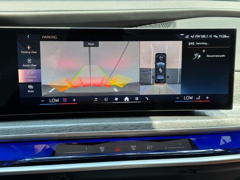 Used 2024 BMW i7 eDrive50 w/ M Sport Package RWD image 32